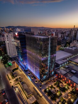 UMA Corporate, Créditos Jonas Adriano